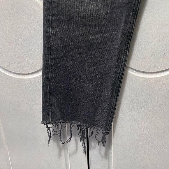 Topshop Straight Leg Jeans with Raw Hem size 26 Petite - Picture 2 of 8